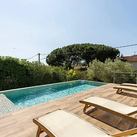 Fully Renovated Provencal House ! Rum i privatbostad Saint-Tropez