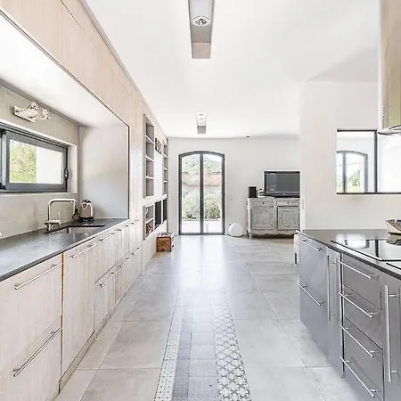 Fully Renovated Provencal House ! Homestay Saint-Tropez